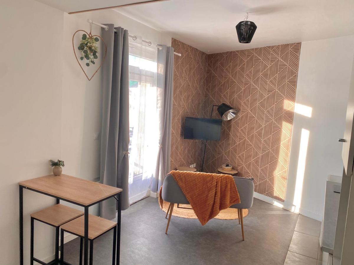 Appartamento Le Quai Des Marins Châteauroux Esterno foto